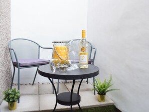 Outdoor dining - 3 bedroom accommodation in Amble, near Warkworth (Amble, near Warkworth)