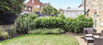 2 bedroom accommodation in Fylingthorpe