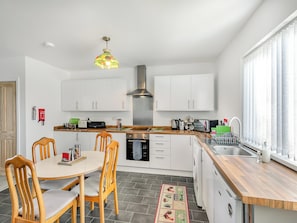 Private kitchen - 2 bedroom accommodation in Codnor, near Ripley (Codnor, near Ripley)