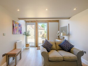 Living area - 1 bedroom accommodation in Chew Magna (Chew Magna)