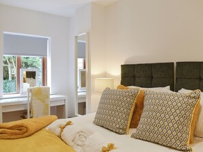 3 bedrooms, free WiFi, bed sheets