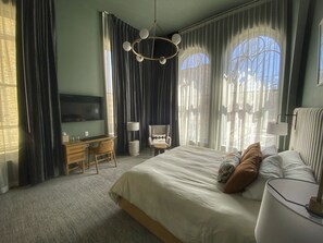 Literie de qualité supérieure, surmatelas, décoration personnalisée