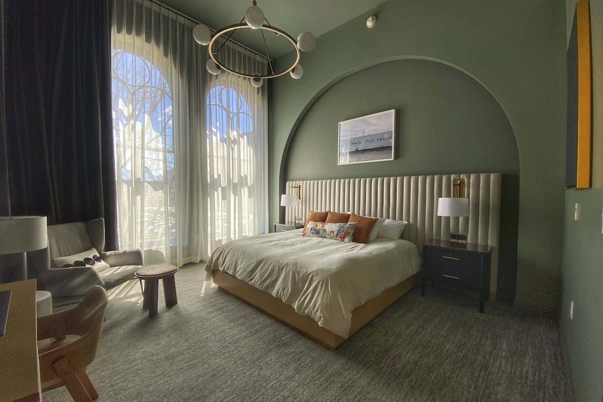 1 bedroom, premium bedding, pillow-top beds, individually decorated