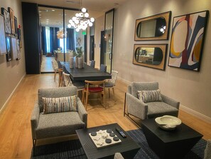 Literie de qualité supérieure, surmatelas, décoration personnalisée
