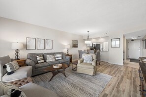 Studio (2 Bedrooms) | Innvendig