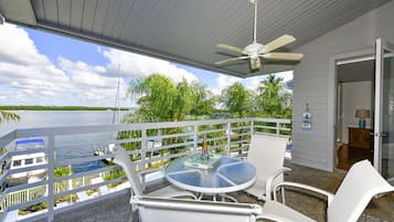 Studio (2 Bedrooms) | Interior