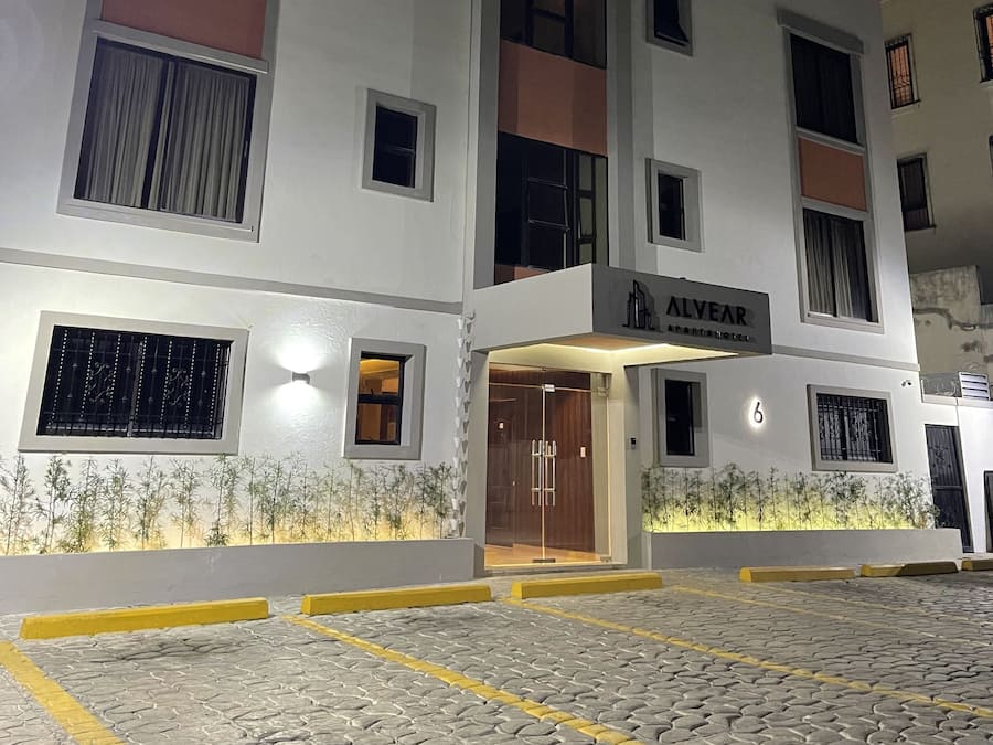 Façade de lâhĂ©bergement - soirĂ©e/nuit