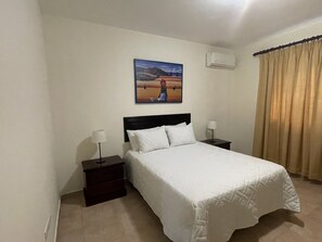 Deluxe Apartment, 1 Queen Bed - Apartahotel Alvear (Santo Domingo)
