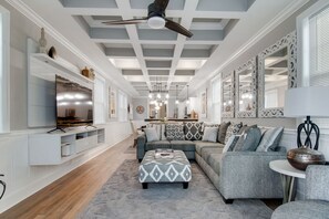 TV - Rent my NOLA Pearl, BONUS GAME ROOM (New Orleans)