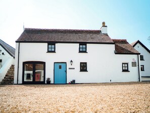 Exterior - 2 bedroom accommodation in Lydstep, near Tenby (Lydstep, near Tenby)