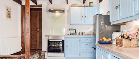 Dishwasher, high chair