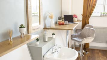 Comfort-herbergi með tvíbreiðu rúmi - sameiginlegt baðherbergi (1st Floor ) | Þægindi á herbergi