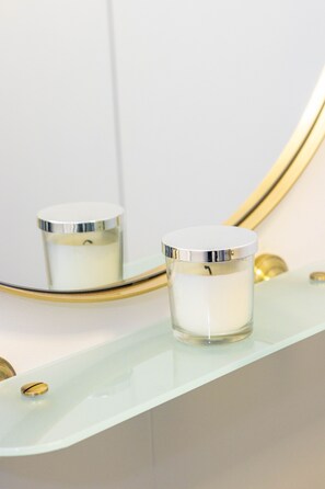 Miscellaneous - Cades Accommodation (Wolverhampton)