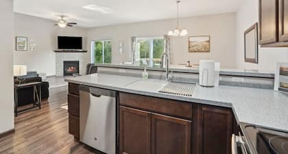 Spacious 4 BR Home Convenient Location