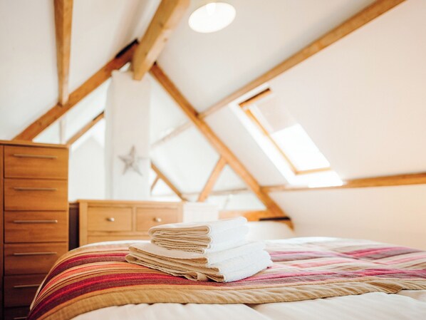 2 chambres, Wi-Fi gratuit, draps fournis