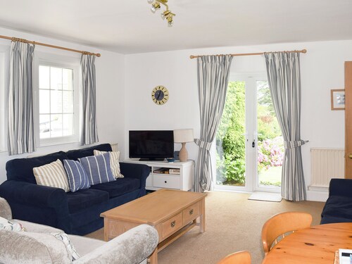 2 bedroom accommodation in Herbert Road