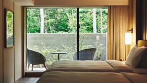 Minibar, coffres-forts dans les chambres, chambres insonorisées