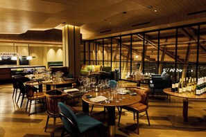 Breakfast, lunch, dinner served; Italian cuisine, garden views