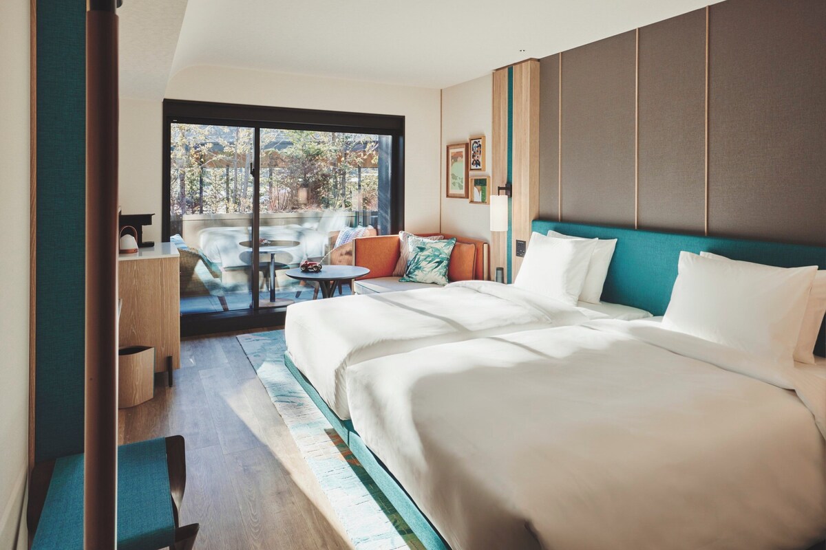 Minibar, in-room safe, soundproofing, iron/ironing board