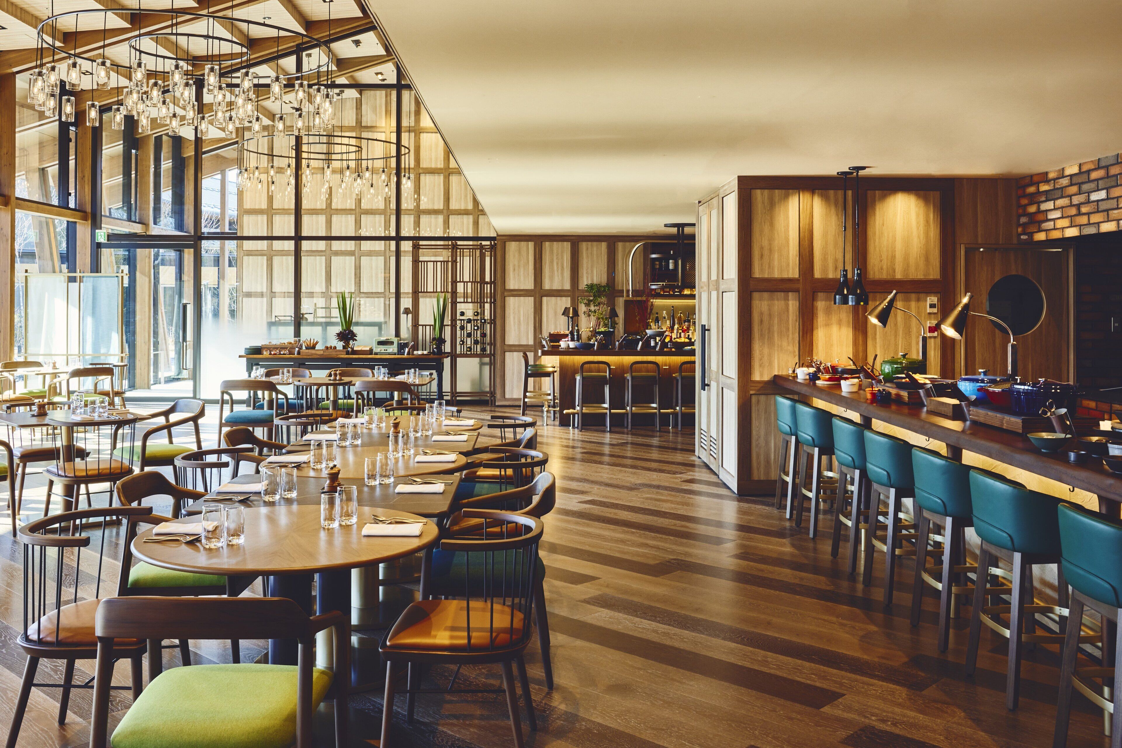 breakfast, lunch, dinner served; italian cuisine, garden views