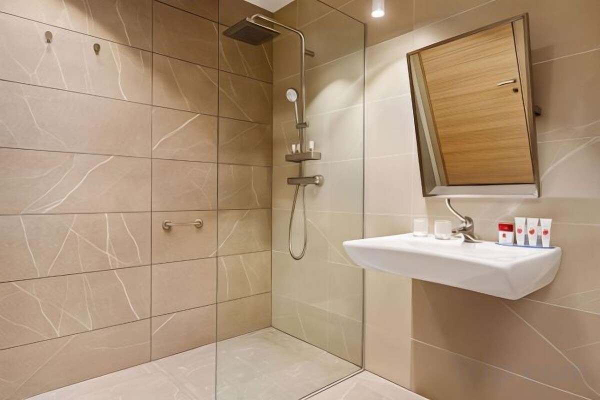 Baño | Amenidades de baño ecológicas, secadora de cabello, batas, pantuflas