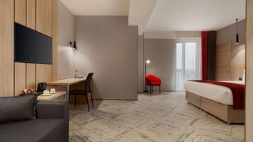 Minibar, in-room safe, desk, soundproofing