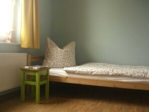 3 chambres, lit parapluie, Wi-Fi, draps fournis