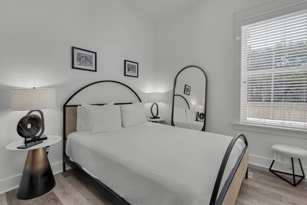 Casa (Multiple Bedrooms) | Interior