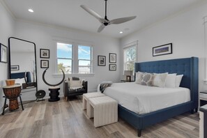 Casa (Multiple Bedrooms) | Parte interna