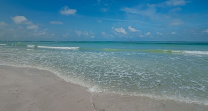 New Listing Sunset Tropical Beach Bungallow