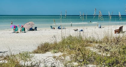 New Listing Sunset Tropical Beach Bungallow