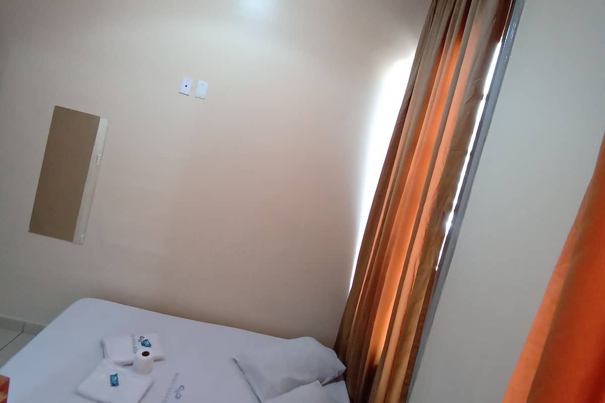 Habitación básica doble | Wifi gratis