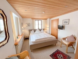 2 chambres, bureau, lit parapluie, Wi-Fi