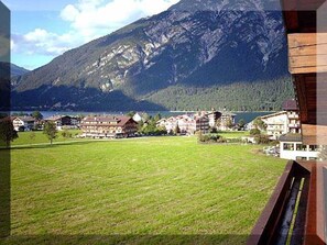 Unclassified image, 5 of 30, button