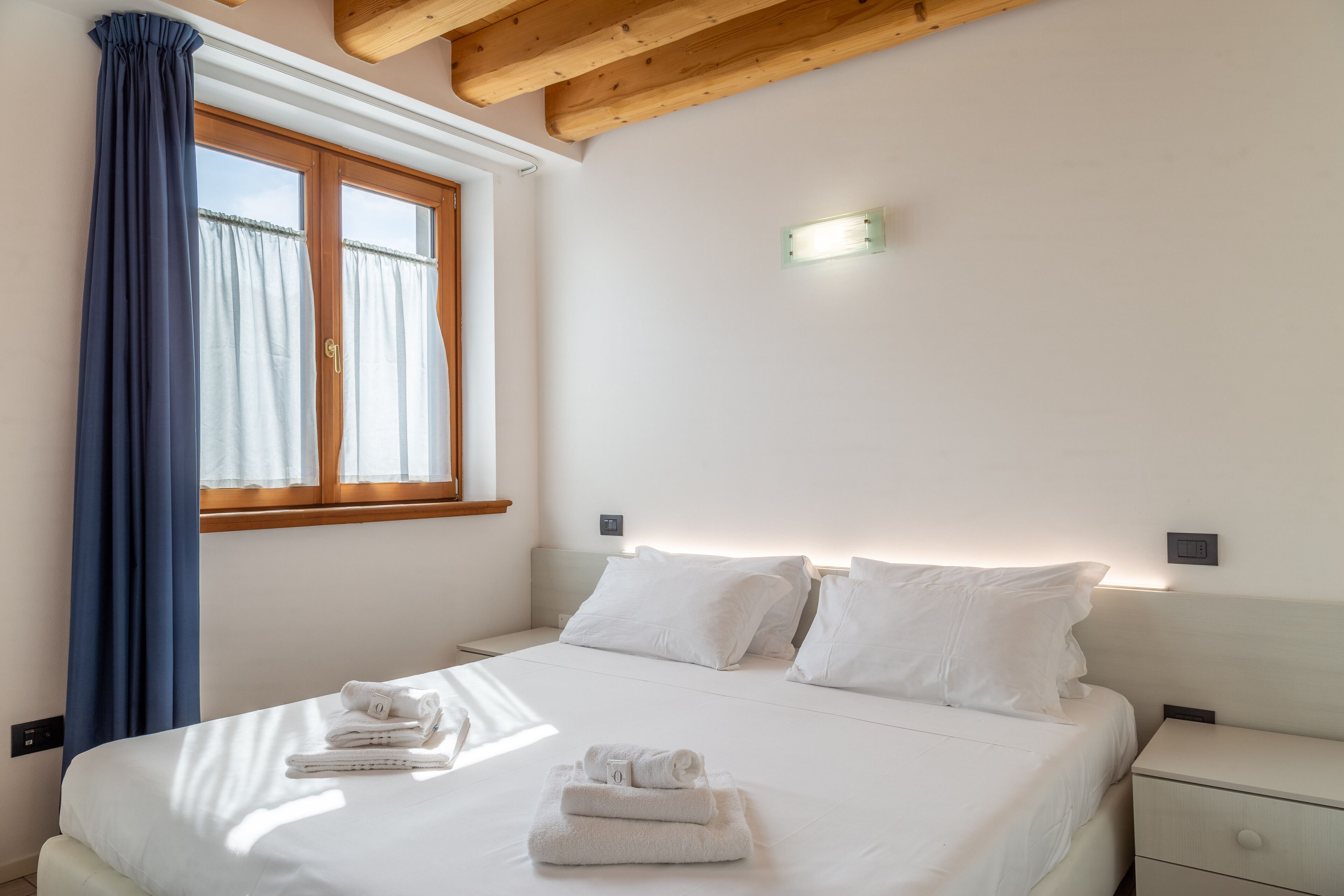 Appartamento Standard | Biancheria da letto di alta qualità, con arredamento individuale