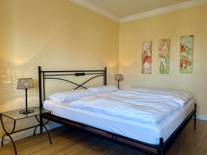 1 Schlafzimmer, Zimmersafe, WLAN, Bettwäsche