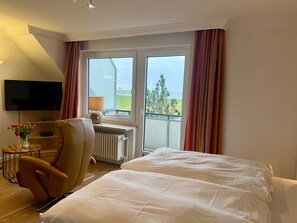 1 bedroom, in-room safe, WiFi, bed sheets