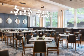 Frühstück, Mittagessen, Abendessen, amerikanische Küche 