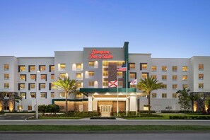 Exterior - Hampton Inn & Suites Miami Kendall (Miami)