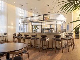 Bar (in der Unterkunft)