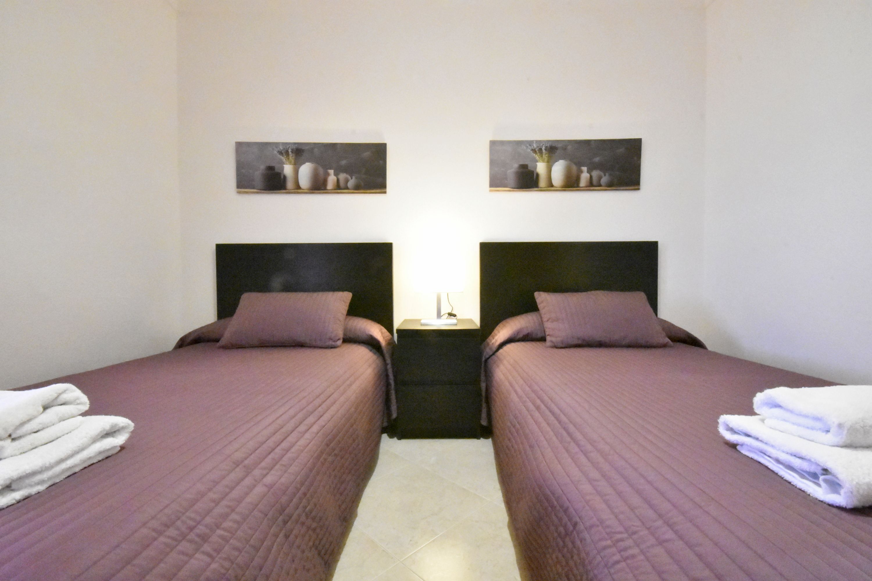 3 bedrooms, in-room safe, travel cot, WiFi