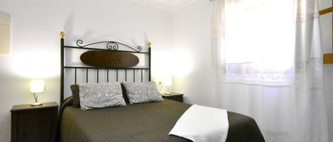 3 chambres, coffre-fort, lit de bébé portatif, Wi-Fi