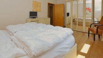 3 Schlafzimmer, Zimmersafe, Reisekinderbett, WLAN
