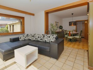 صورة غير مصنفة، 3 من 35، زرّ