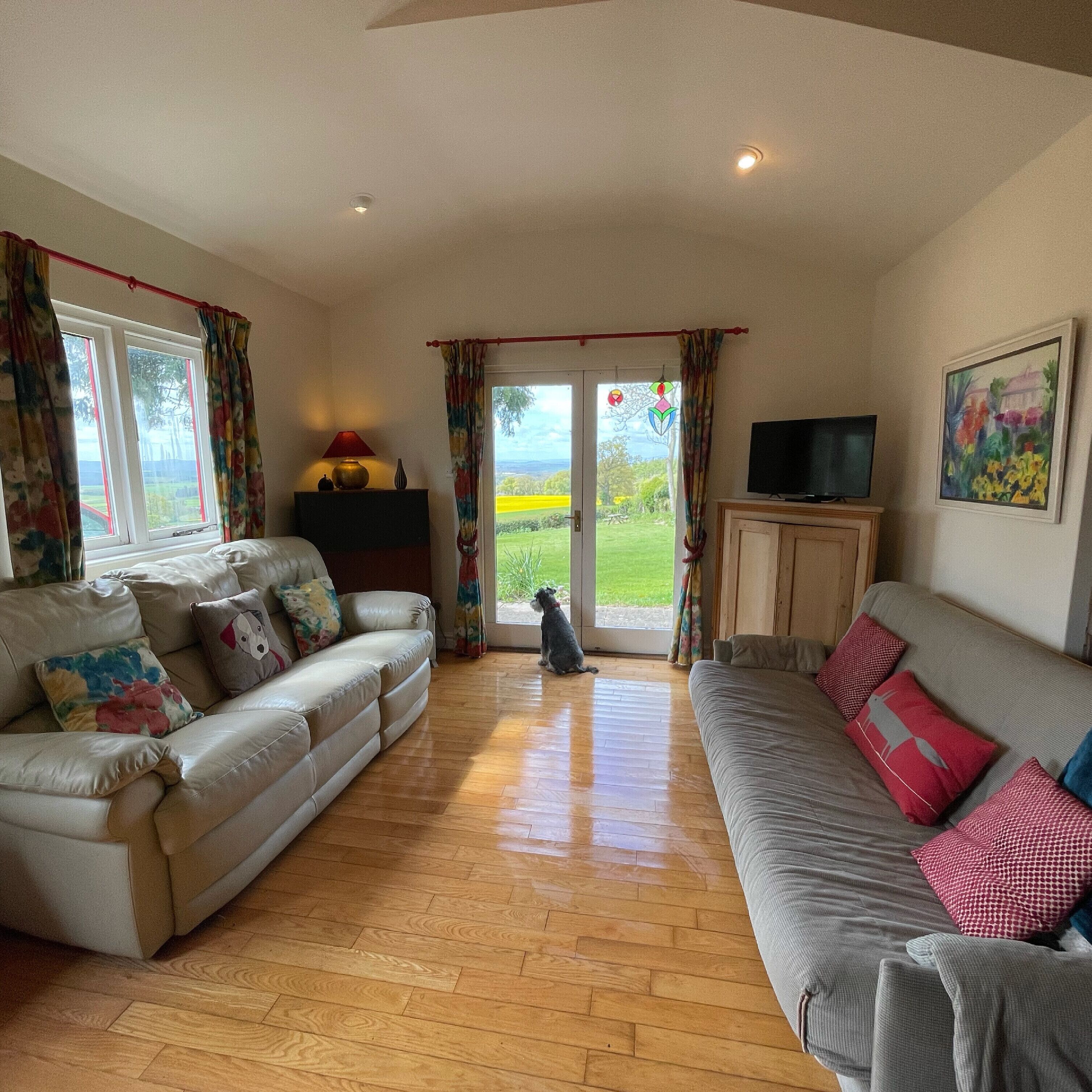 Camp Cottage The Perfect  Escape And Hideaway For A Couple And  Dogs - Monmouthshire