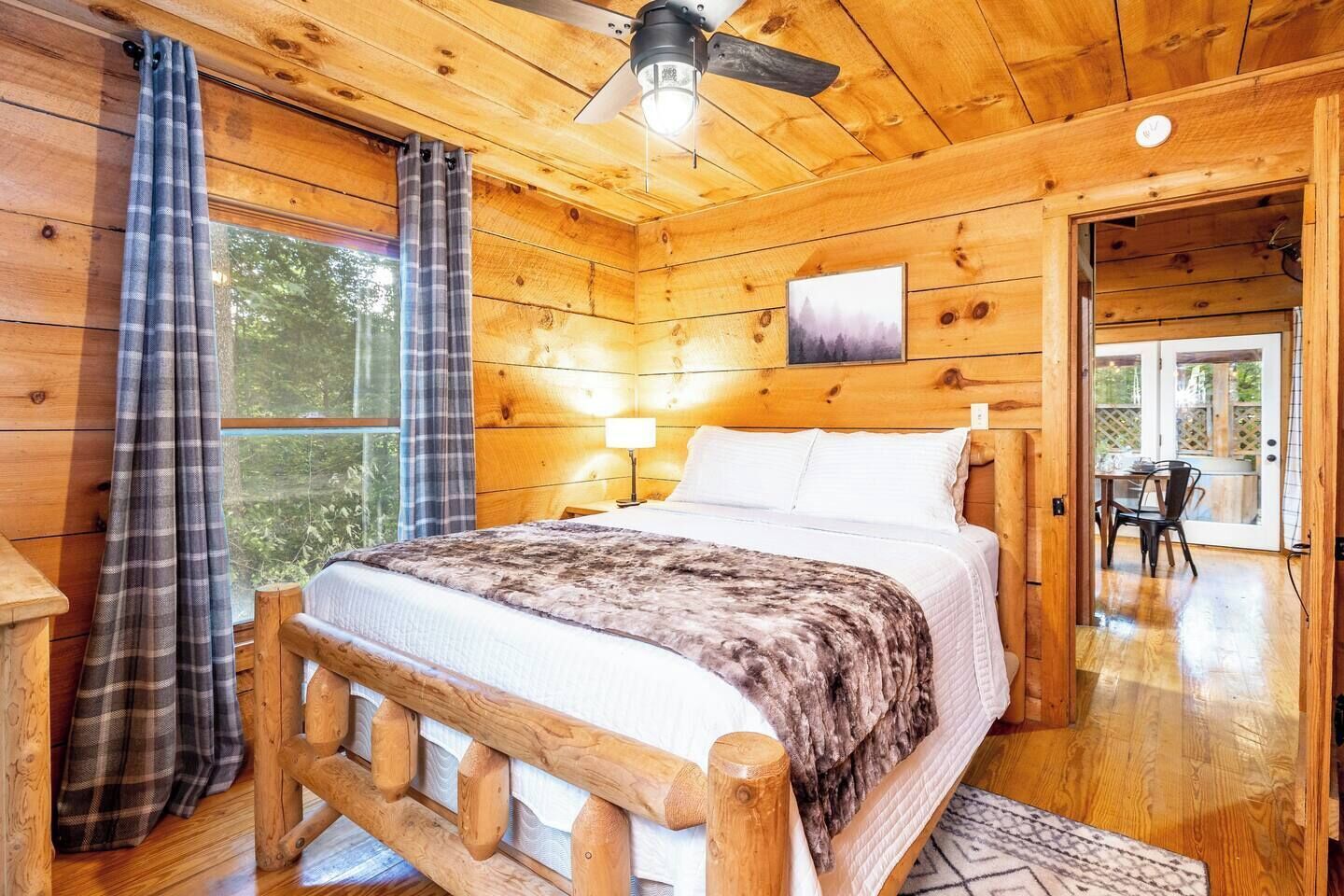 2 habitaciones, tabla de planchar con plancha y wifi gratis 