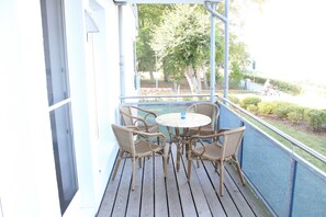 Outdoor dining - Apartment - Apartment "Schwanenwiek" (Lubmin)