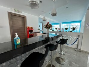 Lobby sitting area - Sunny Blue Hotel (Ayia Napa)