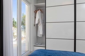 4 chambres, fer et planche à repasser, Wi-Fi gratuit
