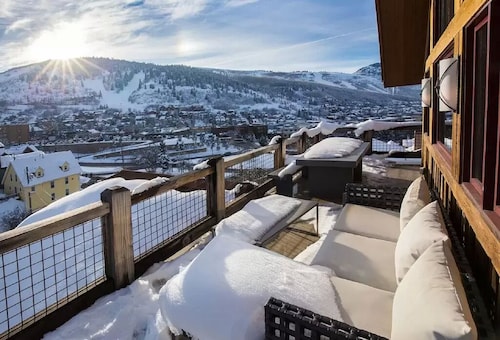The Perch Park City, Magnificent 6 BR Deer Valley/Old Town with Views, Location + Luxury Amenities